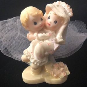 Vintage  wedding Little boy and girl figurine Love